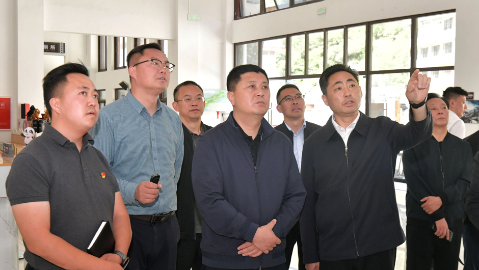 Xu Zhiwen conducted comprehensive supervision and research in Xiaojin County